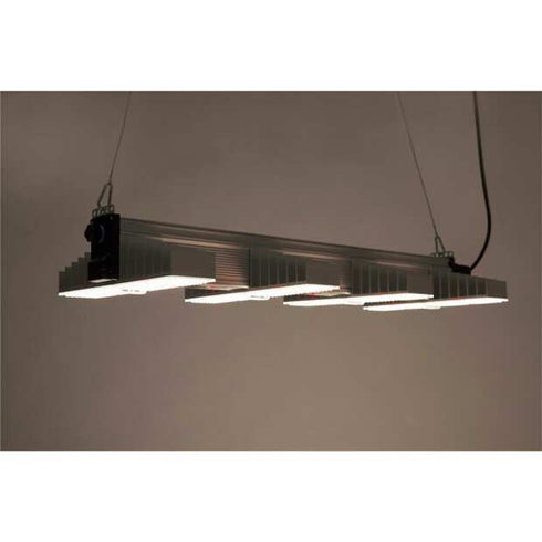 Sanlight EVO 4-100, 250W und 696 µmol/s